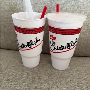 Brand new Chick-fil-A White Red Drinkware Set Reusable Plastic Cup Cups Collect